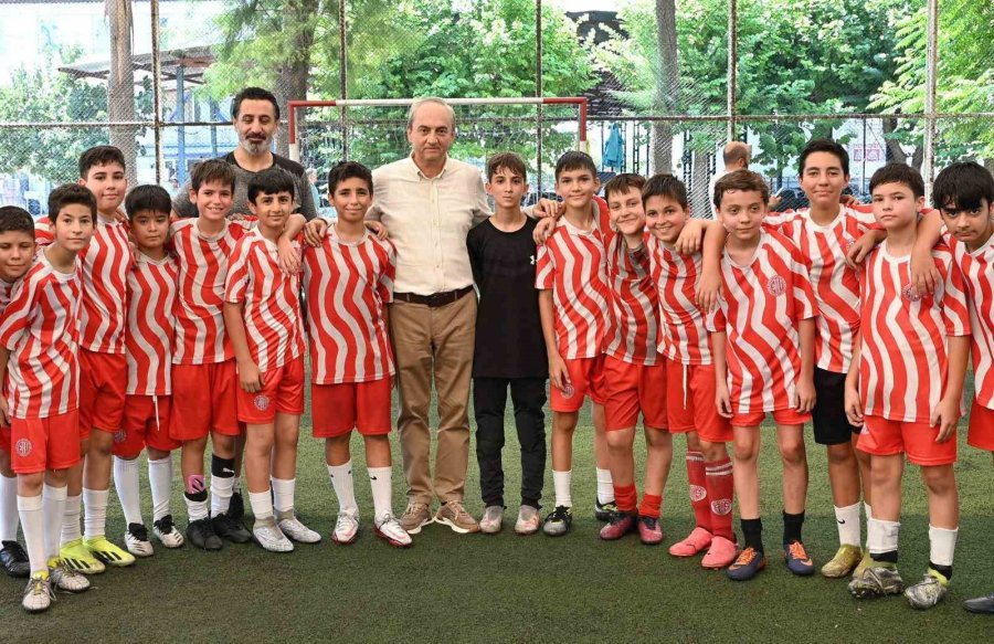 Çocukların Videolu Halı Saha Çağrısına Başkan Kocagöz’den Yeşil Işık