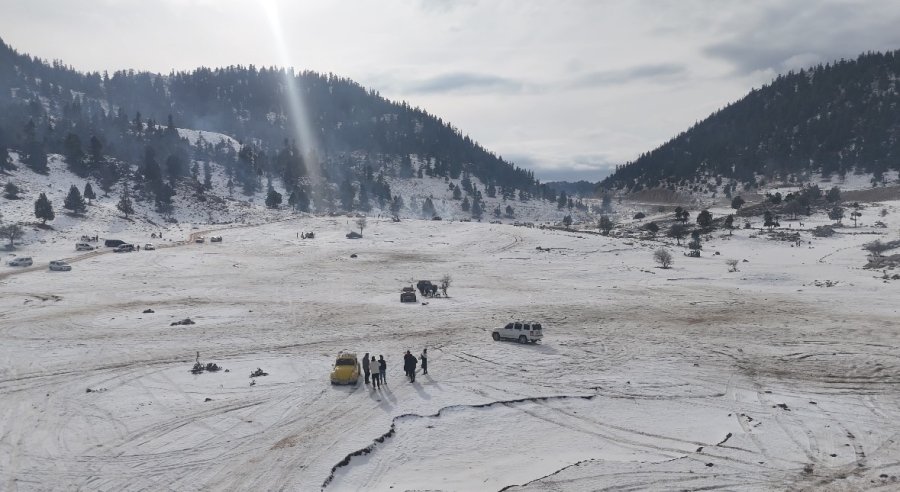 Torosların Zirveleri Beyaza Büründü, Antalyalılar Kar Keyfini Doyasıya Yaşadı