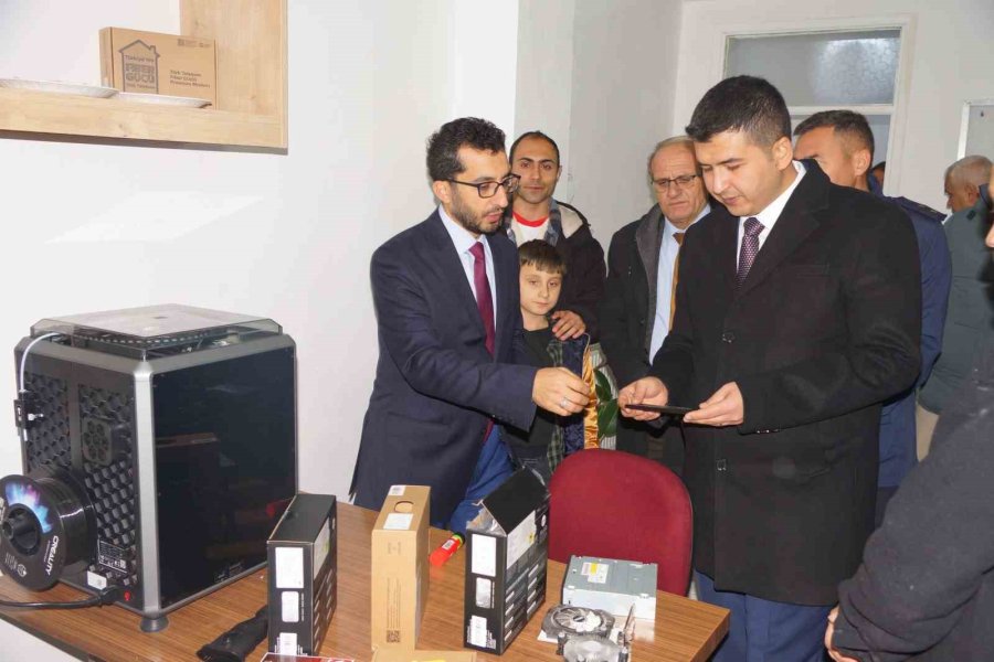 Ermenek’te Tekke Diyanet Gençlik Merkezi Dualarla Hizmete Açıldı