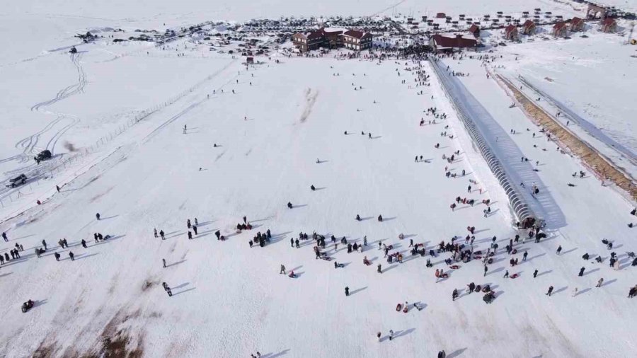 Kar Keyfi Ketençimen Kayak Merkezi’nde Yaşandı