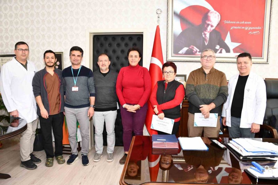 Alanya’da Sağlık Çalışanları Satranç Turnuvasında Bir Araya Geldi