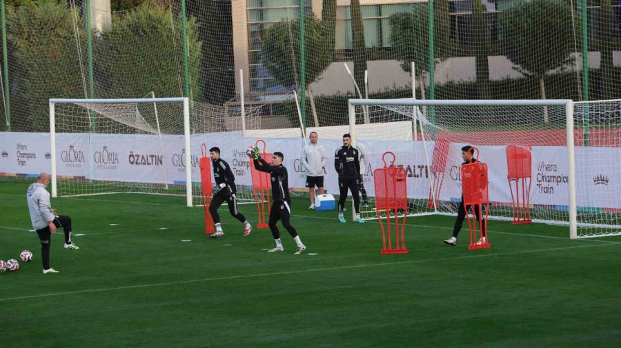 Beşiktaş, Devre Arası Çalışmalarını Antalya’da Sürdürüyor