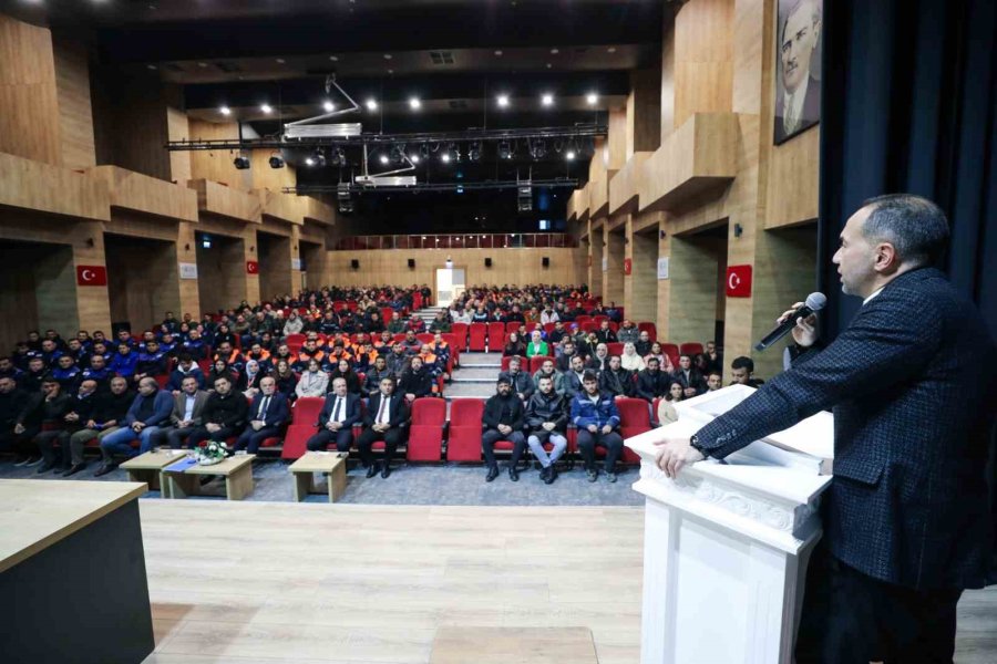 Niğde Belediyesi’nde Kadro Sevinci: 233 İşçi Daimi Statüye Geçti