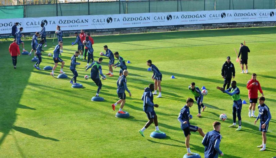 Kasımpaşa, Devre Arası Çalışmalarını Antalya’da Sürdürüyor