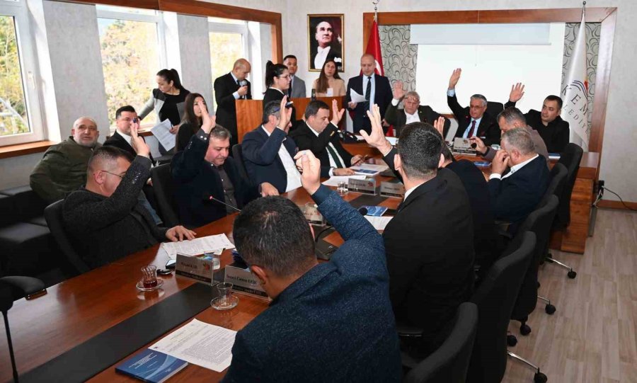 2025 Yılında 1 Milyondan Fazla Rus Turistin Adresi Kemer Oldu