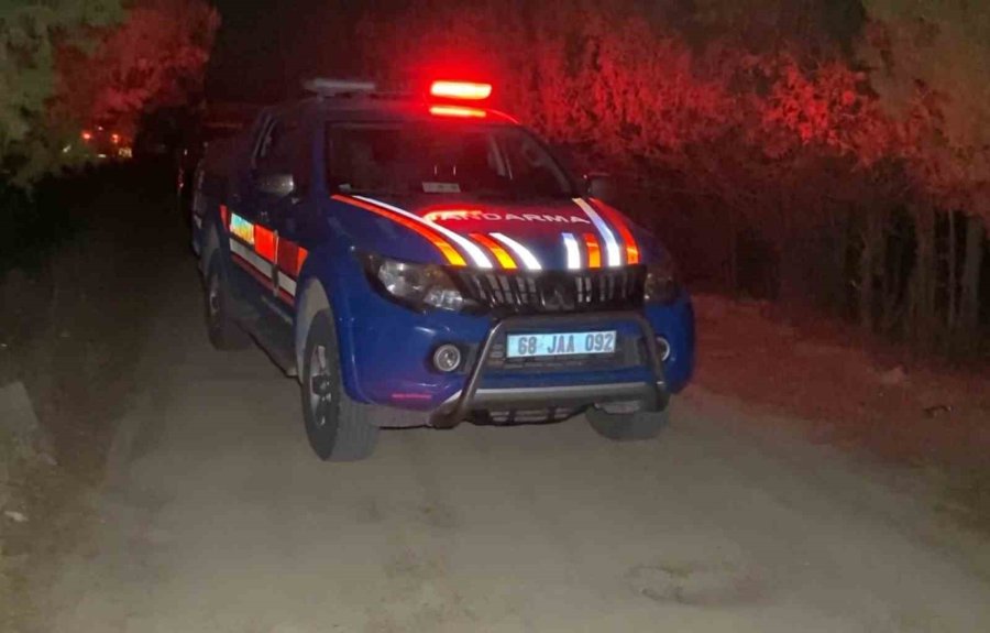 Rüzgardan Uçan Çatı Kadını Hayattan Kopardı