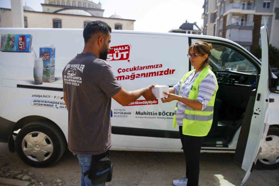 Büyükşehir’den Çocuklara 773 Bin 400 Litre Süt Desteği