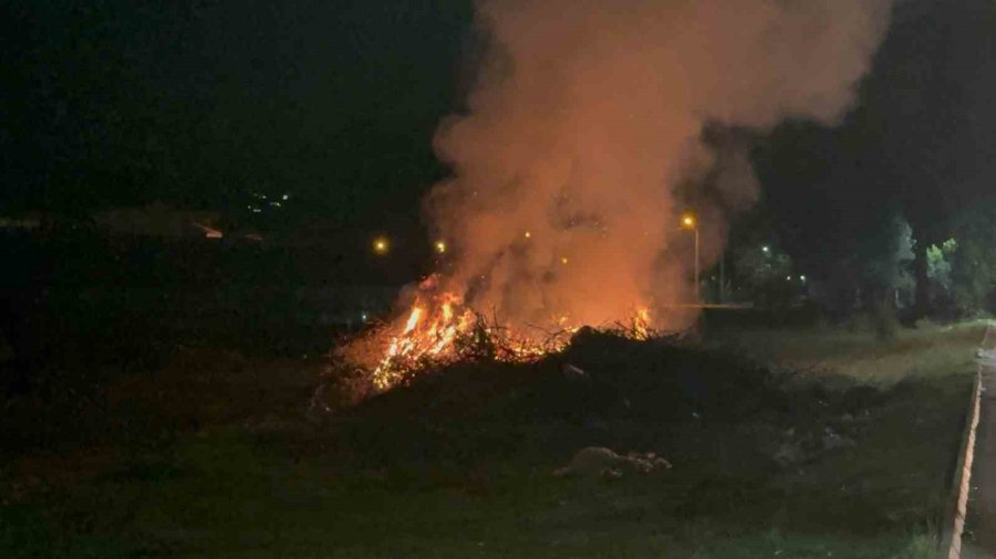 Gazipaşa’da Çalılık Yangını İtfaiye Ekiplerince Söndürüldü