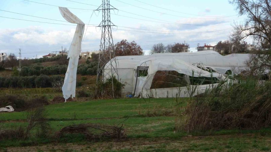 Antalya’daki Hortum Anı Kamerada: Konteynerler Savruldu, Araç Gitmekte Zorlandı