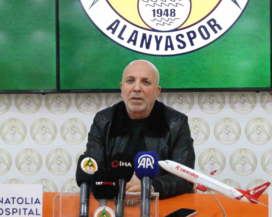 Hasan Çavuşoğlu: "şimdiye Kadar Hocamızın Oyuncu Talebi Olmadı"