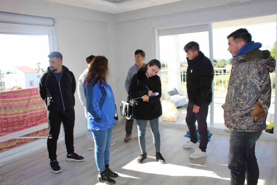 Manavgat’ta Hortumdan Zarar Gören Bölgelerde Hasar Tespit Çalışması Yapıldı