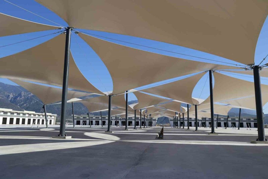 Kınık Toptancı Hal Kompleksi Bölgenin Tarımsal Ticaretini Güçlendirecek