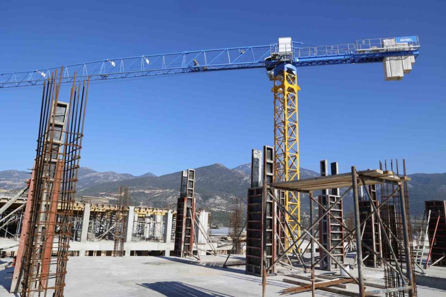 Kınık Toptancı Hal Kompleksi Bölgenin Tarımsal Ticaretini Güçlendirecek