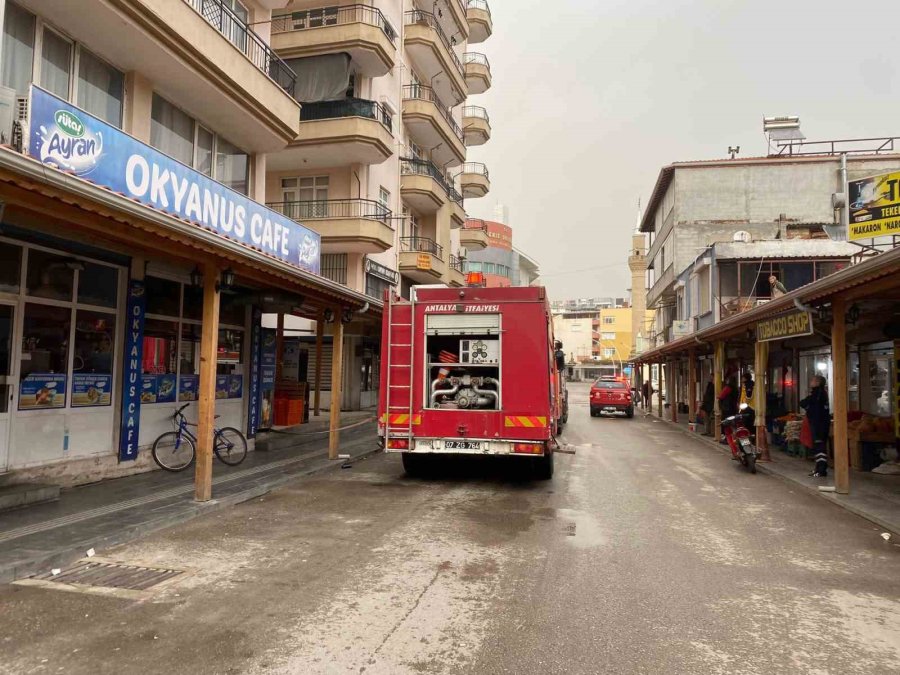 Apartman Dairesindeki Yangın Korkuttu