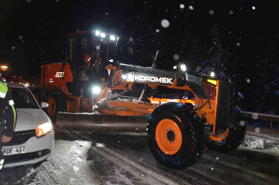 Antalya-konya Kara Yolunda Kar Etkisini Artırdı