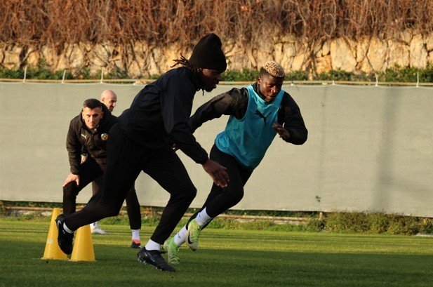 Alanyaspor, Fatih Karagümrük Maçı Hazırlıklarını Tamamladı