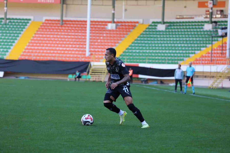 Ziraat Türkiye Kupası: Corendon Alanyaspor: 1 - Fatih Karagümrük: 1 (ilk Yarı)