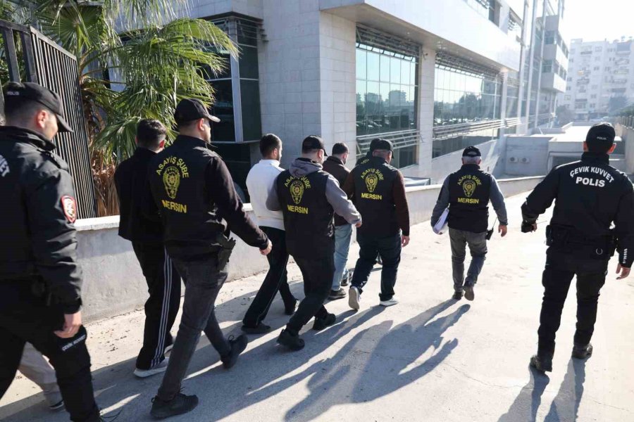 Paravan Şirketlerle Organize Dolandırıcılık Yapan Şebeke Çökertildi: 10 Tutuklama