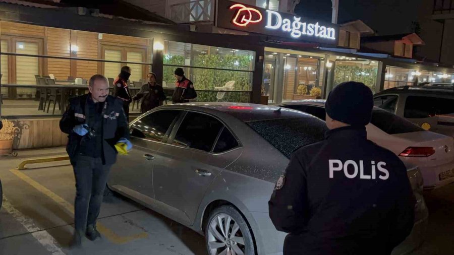 Restoranda Silahlı Kavga: 1 Yaralı