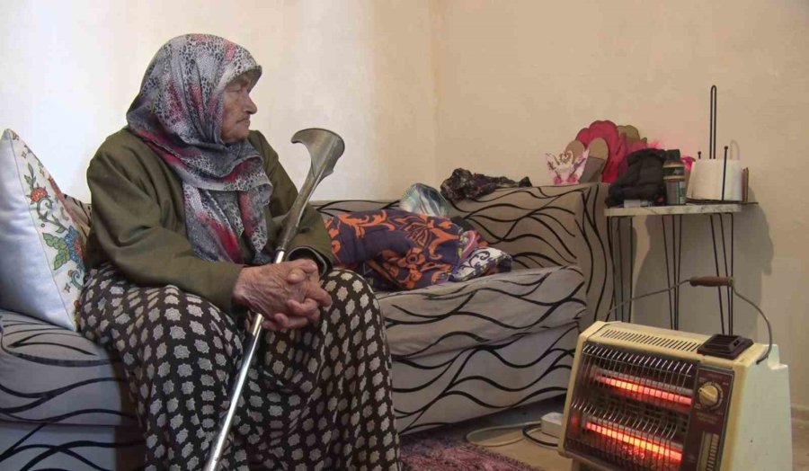 Evinin Kapısını Açtığı 20 Yıllık Arkadaşı Evden Elektrikli Bisikleti Alıp Anneannesini Bırakarak Ortadan Kayboldu