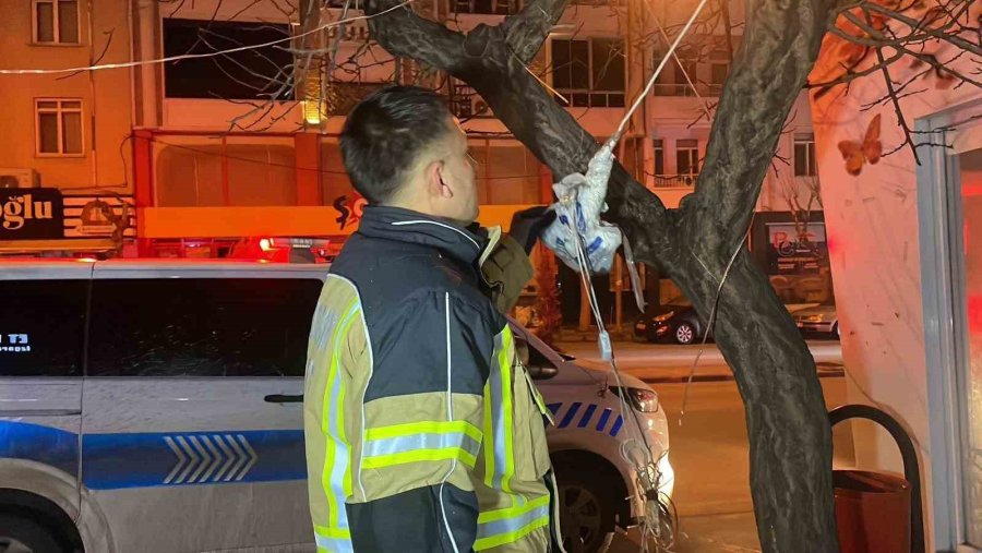 Karaman’da Şarja Bırakılan Elektrikli Bisikletler Yandı