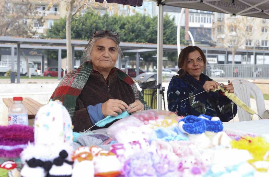 Mersin’de Kadın Emeği Kent Meydanında Değer Buluyor