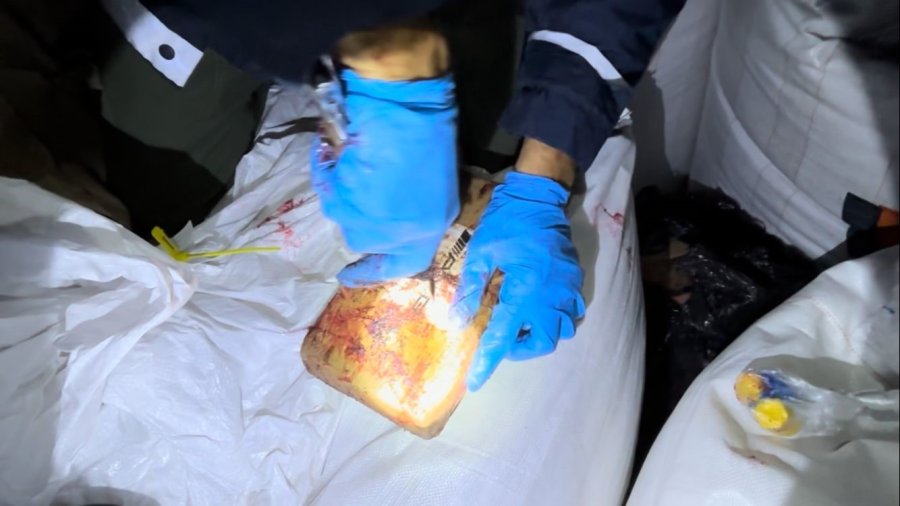 Mersin Limanı’ndaki 298 Kilo Kokainle İlgili 2 Şüpheli Gözaltına Alındı