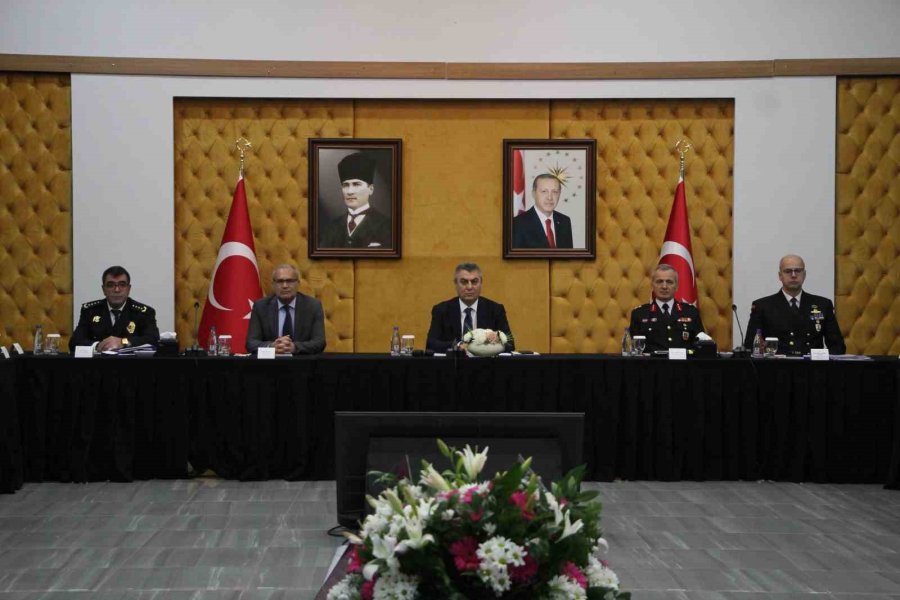 Vali Toros Açıkladı: Mersin’de Suç Oranları Düştü, Aydınlatma Oranı Yüzde 99,6’ya Yükseldi