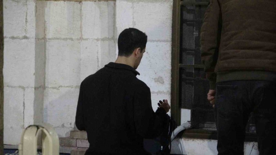 Miraç Kandili’nde Antalya’da Camiler Doldu