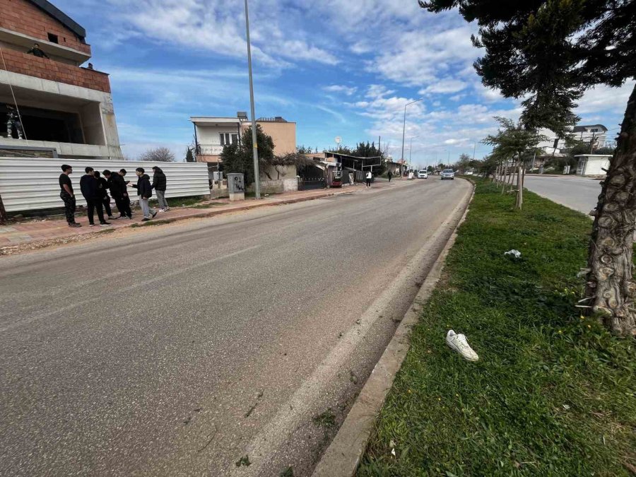 Antalya’da İki Öğrenci Karne Almak İçin Okula Giderken Kaza Yaptı: 1 Ölü, 1 Yaralı