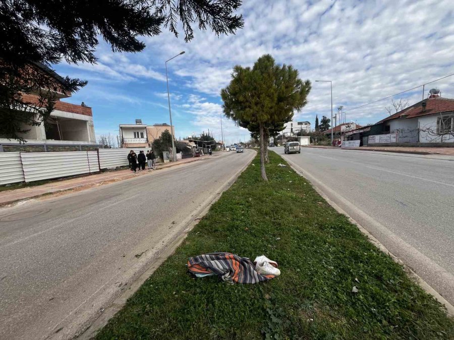 Antalya’da İki Öğrenci Karne Almak İçin Okula Giderken Kaza Yaptı: 1 Ölü, 1 Yaralı