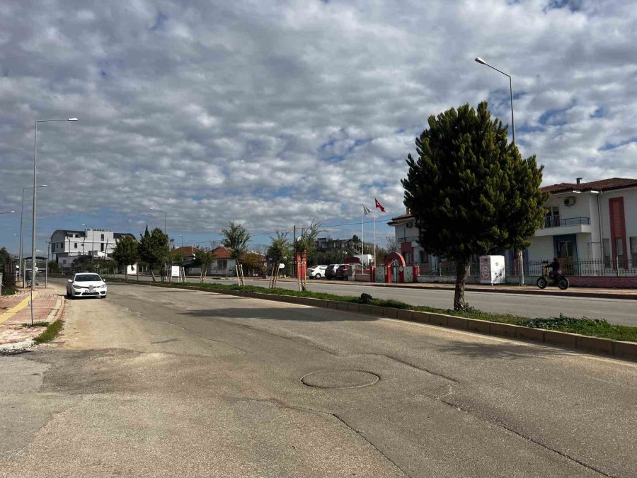 Antalya’da İki Öğrenci Karne Almak İçin Okula Giderken Kaza Yaptı: 1 Ölü, 1 Yaralı