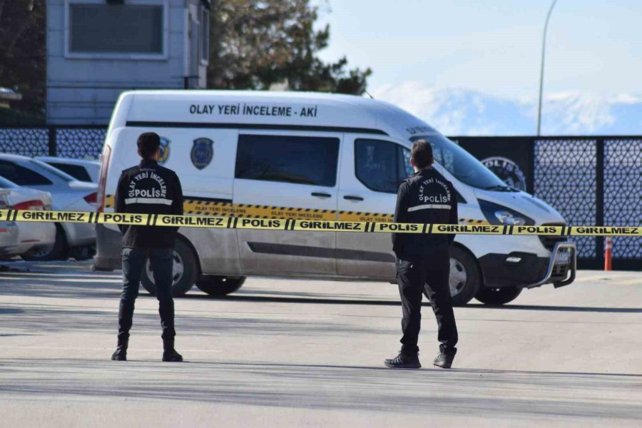 Karaman’da Fünye İle Patlatılan Valiz Boş Çıktı