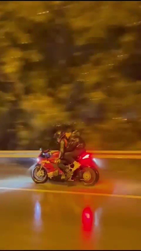 Kaskını Kız Arkadaşına Verdiği Feci Kazada Hayatını Kaybetti