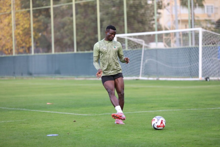 Alanyaspor, Fenerbahçe Maçı Hazırlıklarını Tamamladı