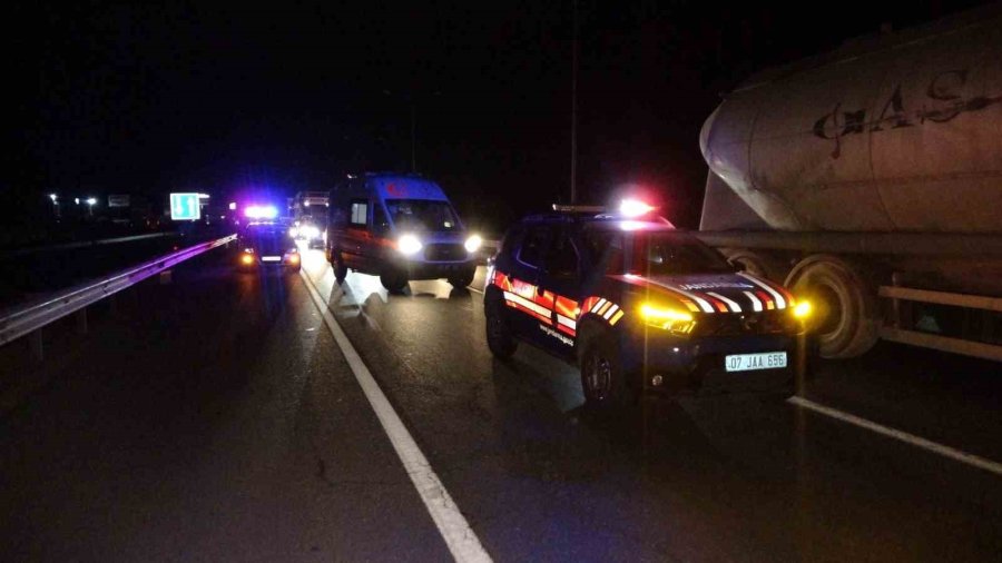 Zincirleme Kazada 3 Sürücüden 2’si Ehliyetsiz 1’i Hem Ehliyetsiz Hem Alkollü Çıktı