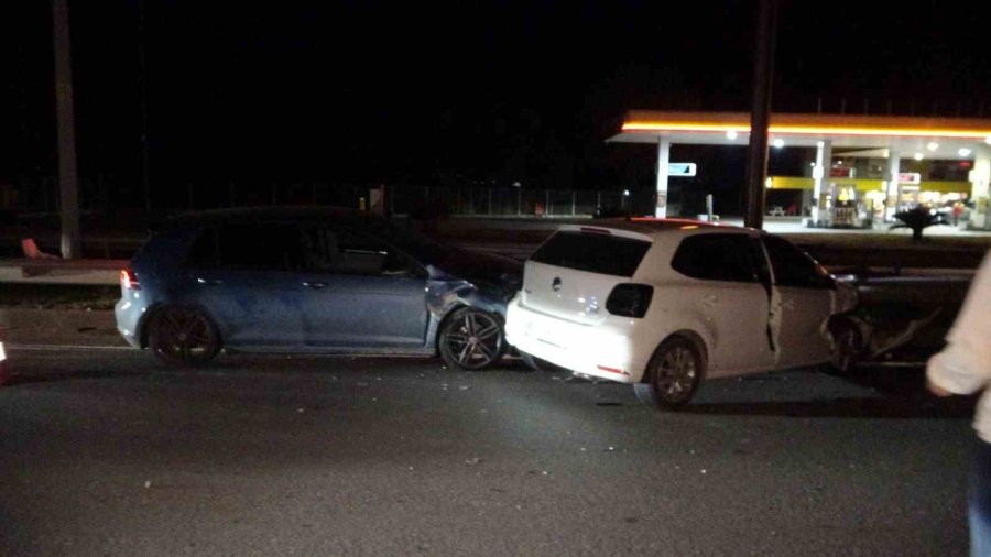 Zincirleme Kazada 3 Sürücüden 2’si Ehliyetsiz 1’i Hem Ehliyetsiz Hem Alkollü Çıktı