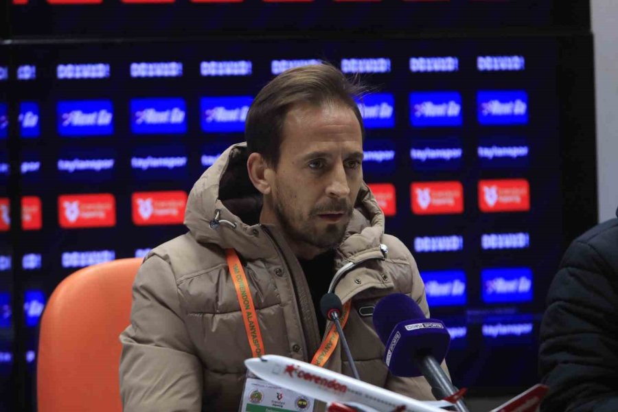 Joao Pereira: "ikinci Yarı Rakibin Değişikliği İle Ne Yapacağımızı Unuttuk"