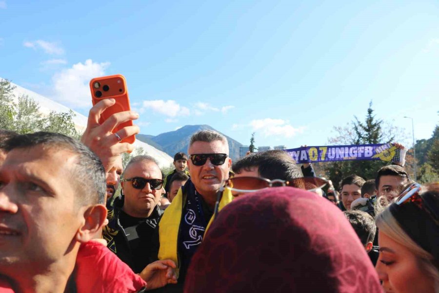 Fenerbahçe Başkanı Saran, Alanya’da Kütüphane Açılışına Katıldı