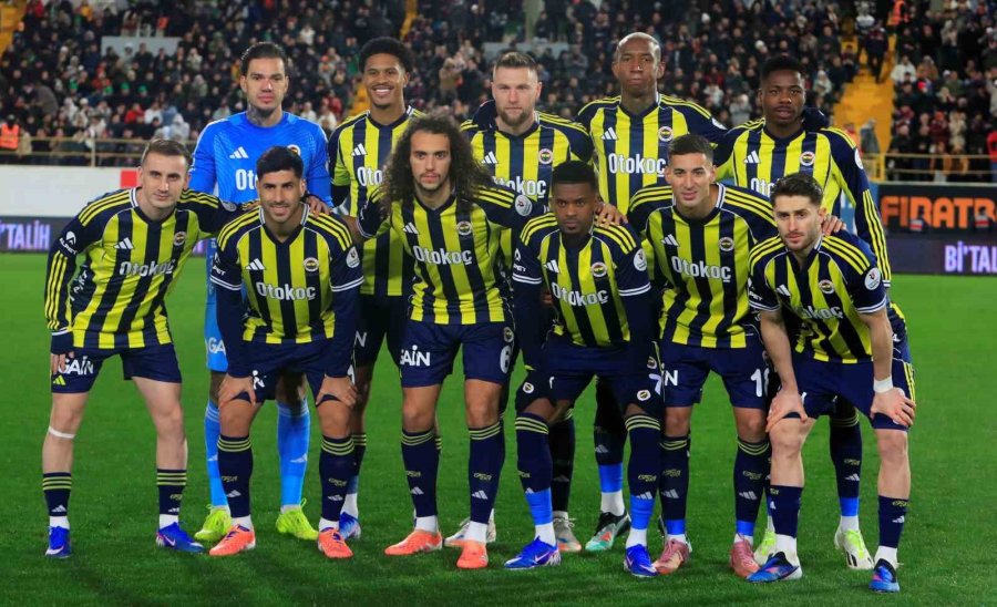 Trendyol Süper Lig: Corendon Alanyaspor: 2 - Fenerbahçe: 1 (maç Devam Ediyor)