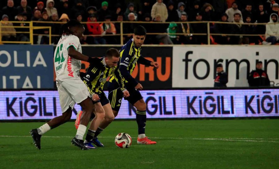 Trendyol Süper Lig: Corendon Alanyaspor: 2 - Fenerbahçe: 3 (maç Sonucu)