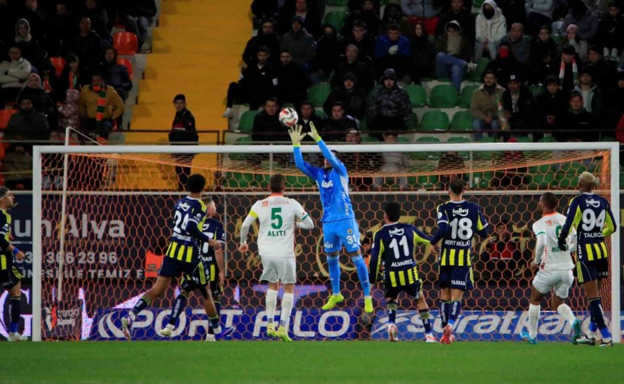 Trendyol Süper Lig: Corendon Alanyaspor: 2 - Fenerbahçe: 3 (maç Sonucu)