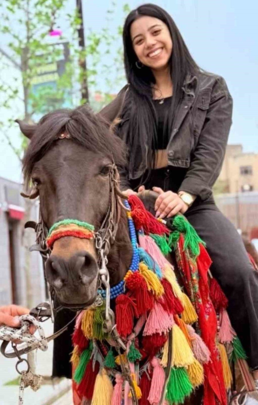 3 Aylık Evli Kadının Silahla Ölümü Olayında Eşi Tutuklandı