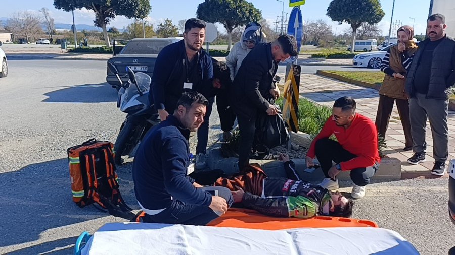 Manavgat’ta Devrilen Morosiklet Sürücüsü Yaralandı