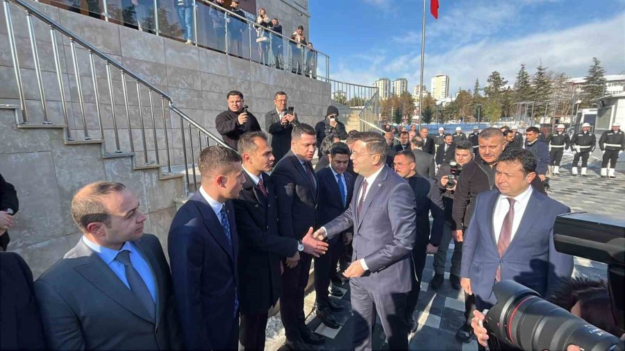 Niğde Valisi Nedim Akmeşe Görevine Başladı