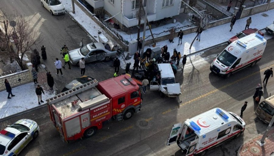 Karı Kocayı Birbirinden Ayıran Kazada Kadın Hayatını Kaybetti