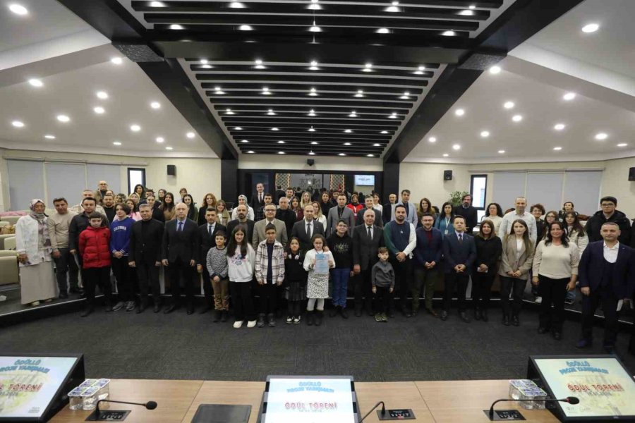 ’fikrini Paylaş, Şehrine Değer Kat’ Yarışmasında Ödüller Sahiplerini Buldu