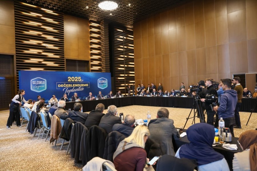 Başkan Pekyatırmacı 2025’te Selçuklu Vizyonuyla Hayata Geçen Hizmetleri Anlattı