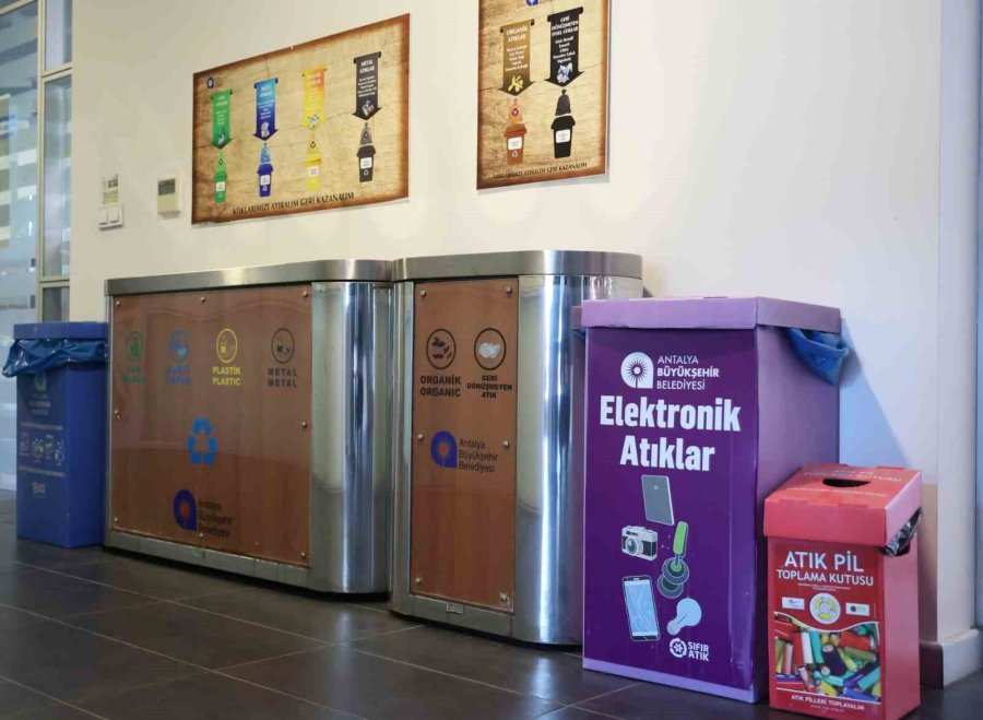 Büyükşehir Son 3 Yılda 32 Ton Tehlikeli Atığı Bertaraf Etti