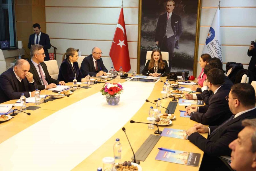 Antalya Büyükşehir Belediye Başkan Vekili Özdemir: "cop31 Sürecinde İklimin Başkenti Olacağız"